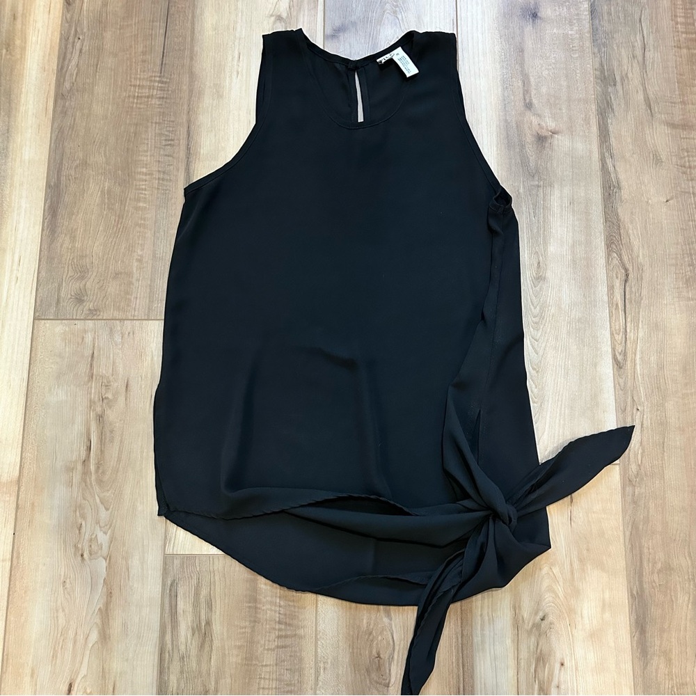 Nordstroms Free Press Black Sleeveless Tank Top with Long Tie Detail Small